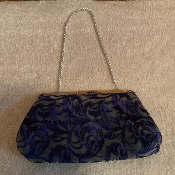 EV Clutches Handbags - EV Clutches Vintage Blue Velvet Clutches